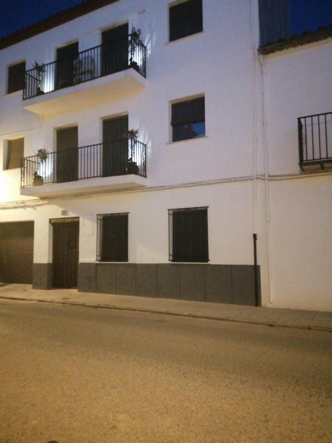 Apartamentos Fernando III El Santo Baeza Luaran gambar
