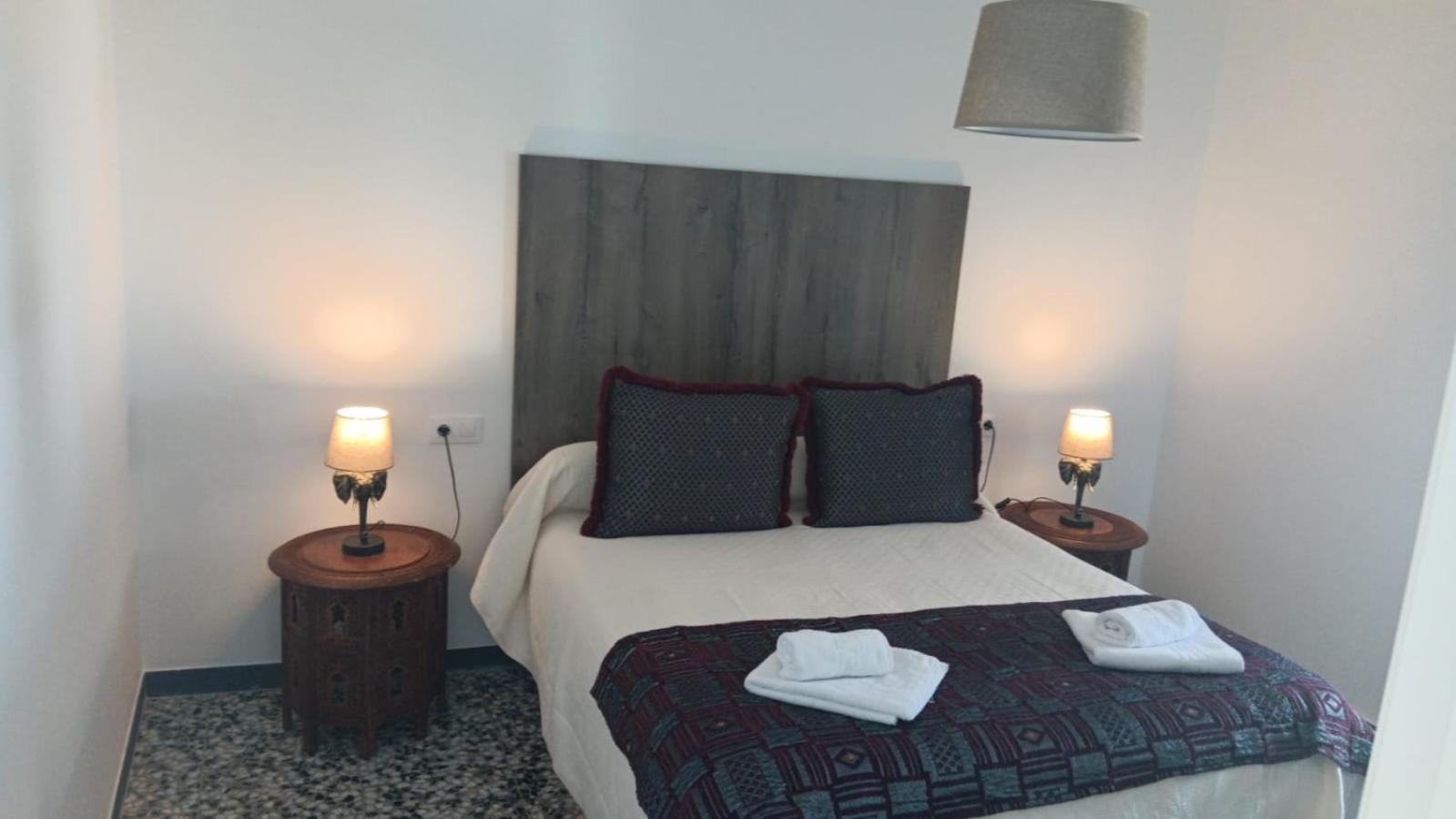 Apartamentos Fernando III El Santo Baeza Luaran gambar
