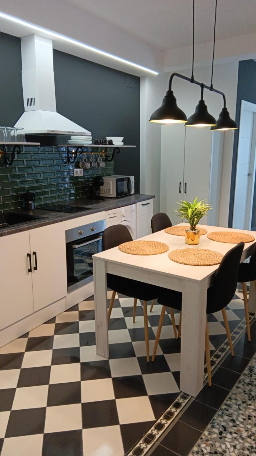 Apartamentos Fernando III El Santo Baeza Luaran gambar